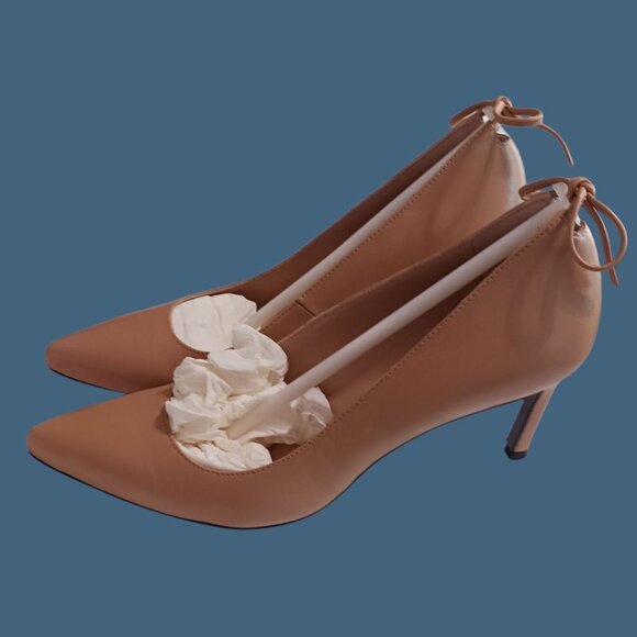 Stuart Weitzman Peekamids Bambina Nappa Leather Pointed Toe Heels M6.5 Nude - Picture 8 of 10